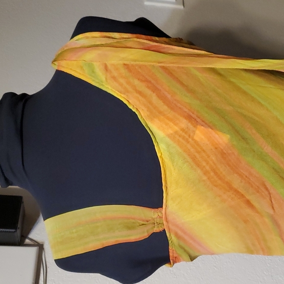 Silk Top in Citrus Colors, Sz M - Picture 14 of 16